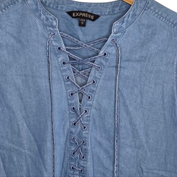Express | Chambray Denim Blue Lace-Up Short Cuffed Sleeve Shirt Size Small - Picture 2 of 5